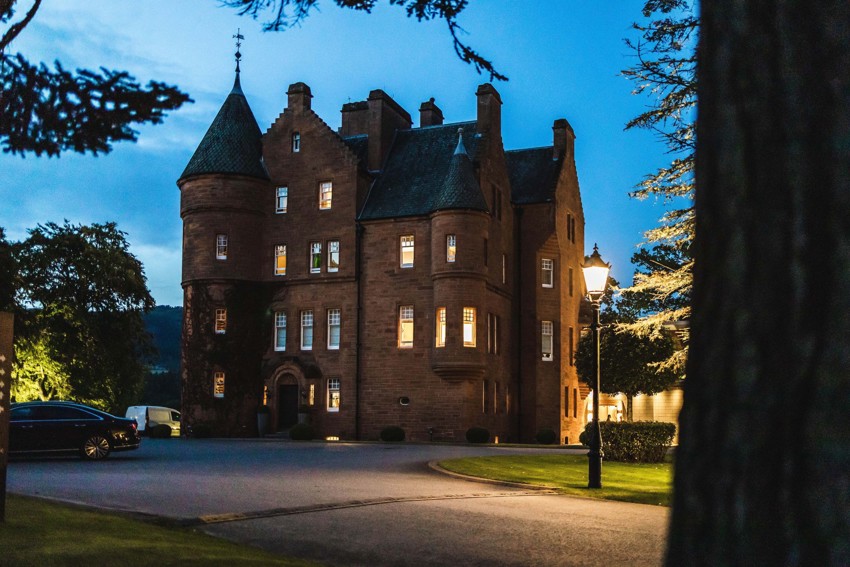 Fonab Castle Exterior00020