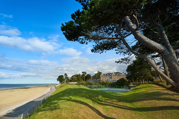 No plans to travel abroad this summer? Here are the best seaside towns to visit in Scotland this year ?? ''