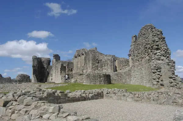 Ruins Of Kildrummy Castle Cc Sa 20 Bill Harrison Wikimedia Commons