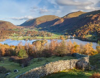 Where and When to See the Leaves Turn in the Lake District ?? ''