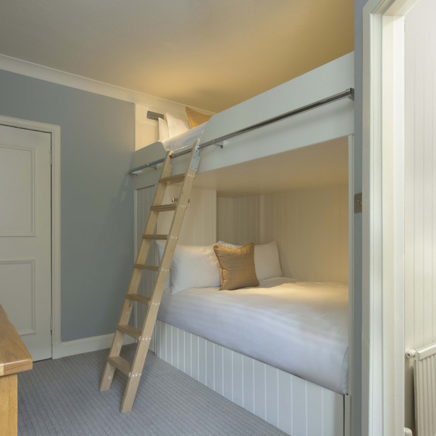Glencoe Inn Classic Family Bunk 111