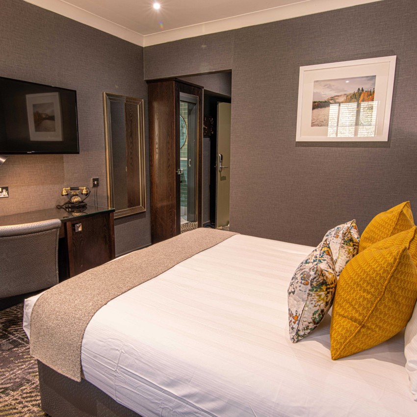 Dunkeld House Hotel Classic Double Room 3 7