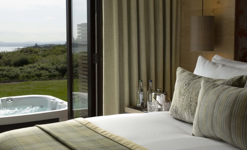 Isle Of Mull Hotel And Spa Retreat Suite With Hot Tub