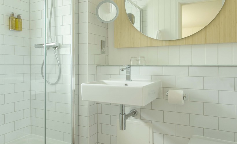 Isle Of Mull Hotel And Spa Bathroom