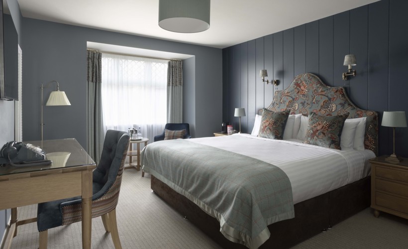 Balmoral Arms Crathie Junior Suite
