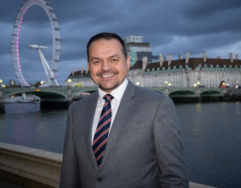 Crerar Hotels CEO to be awarded as a Master Innholder ?? ''