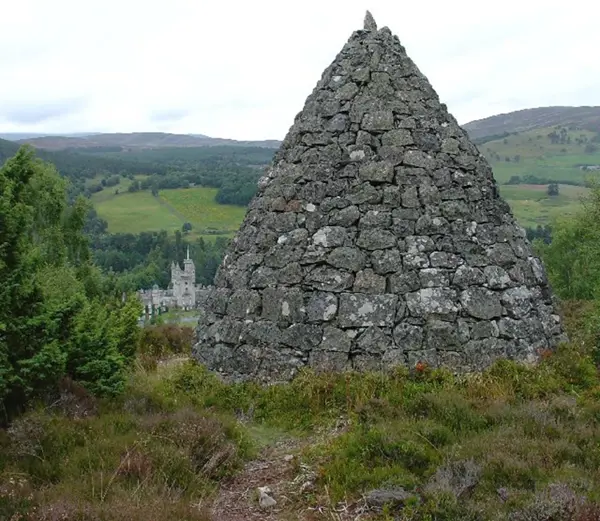 Wiki Leopolds Cairns