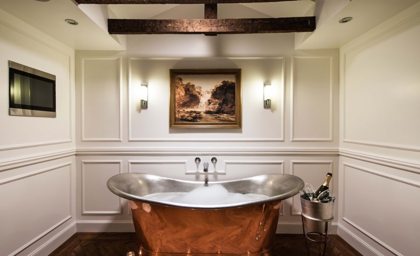 Thainstone House Junior Suite Bath