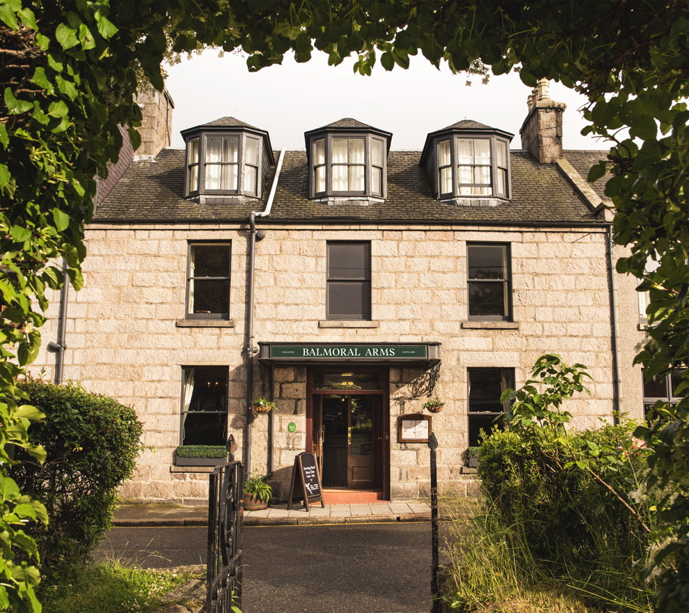 Balmoral Arms. Exterior. Temp