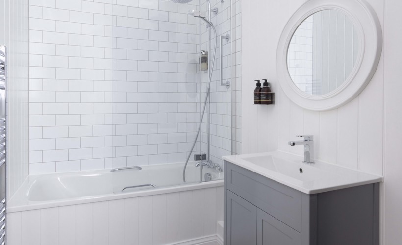 Balmoral Arms Classic Bathroom