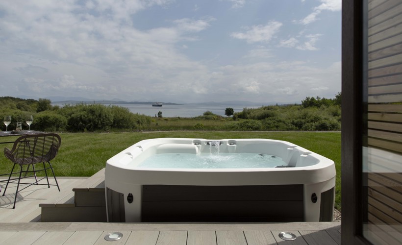 Isle Of Mull Hotel And Spa Retreat Suite With Hot Tub 2