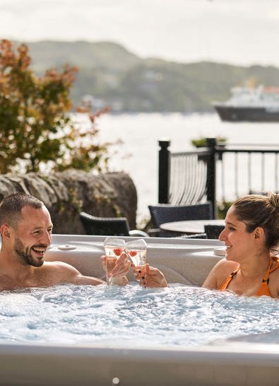 Oban Bay Hotel Thermal Experience Hot Tub With Champagne