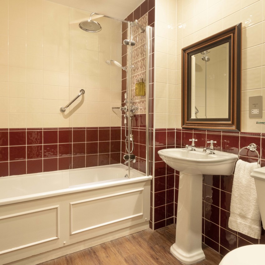 Thainstone House Classic King
